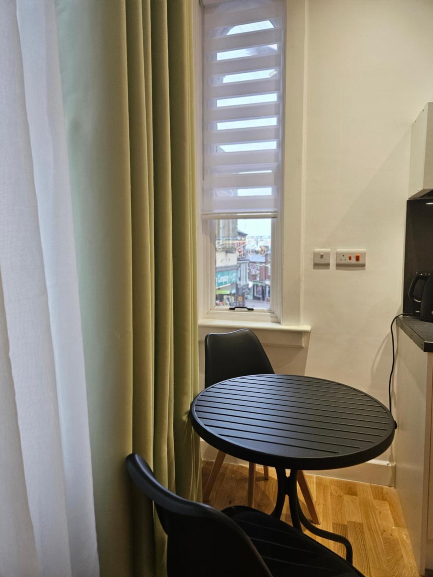 Central Chambers Suites - Suite 1 لييك المظهر الخارجي الصورة
